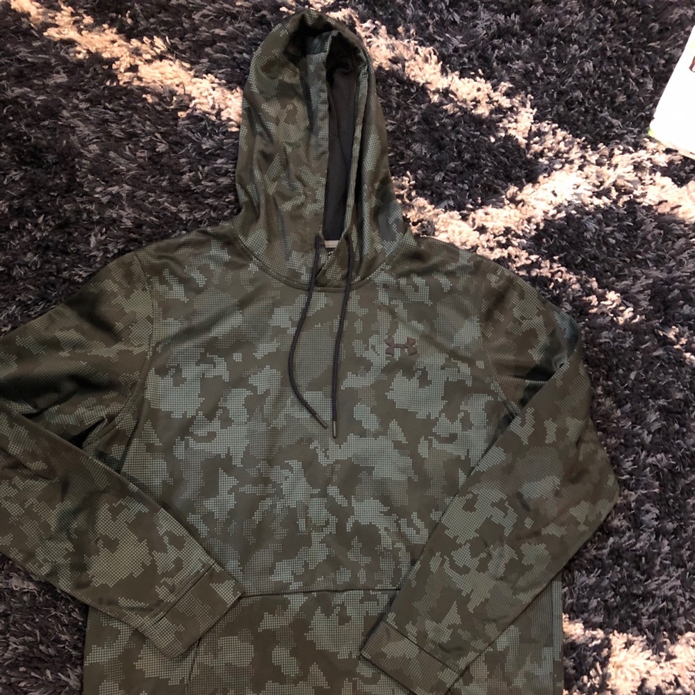 Under Armour Sweatshirt